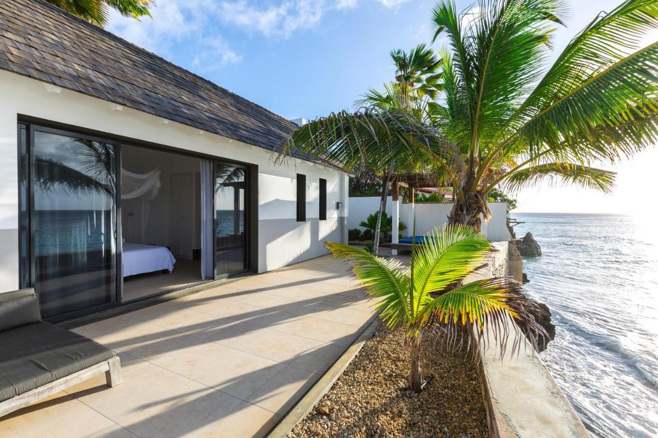 Villa Oceanfront 72 & Sunny Kralendijk Exterior foto
